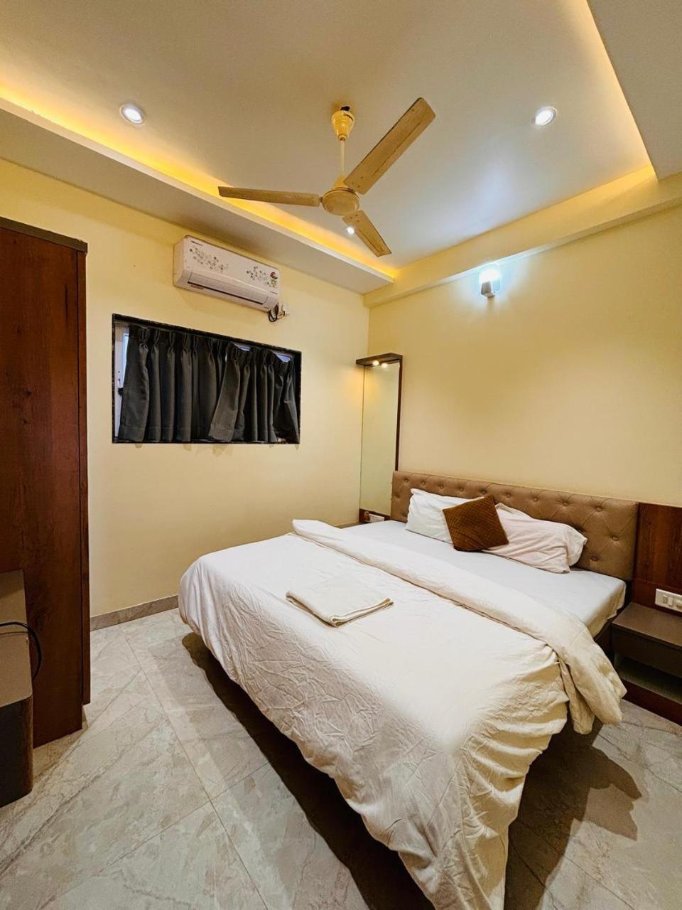 Paramount 3 Ac Bedrooms Hall Garden With Lake View 판치가니 외부 사진